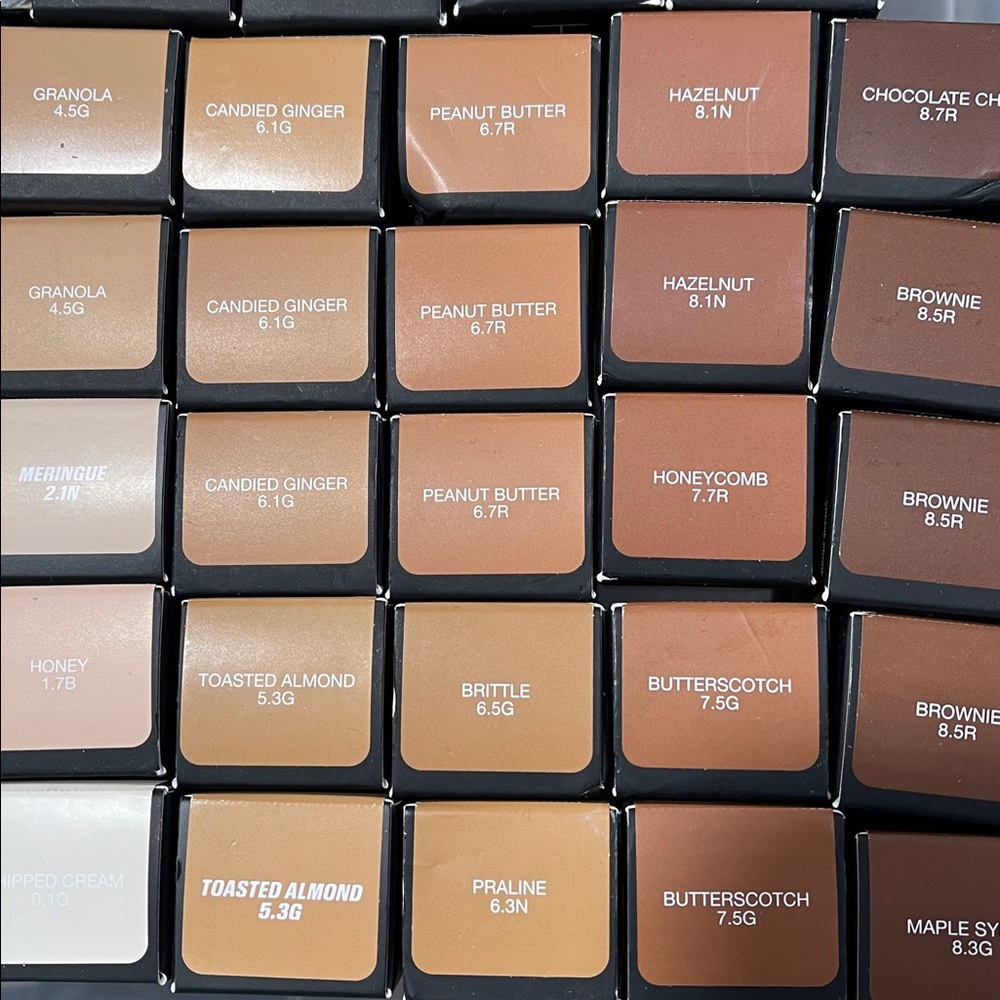 Huda Beauty #Fauxfilter Luminous Matte Liquid Concealer 18 shades pick yours 🩷 - Picture 7 of 7
